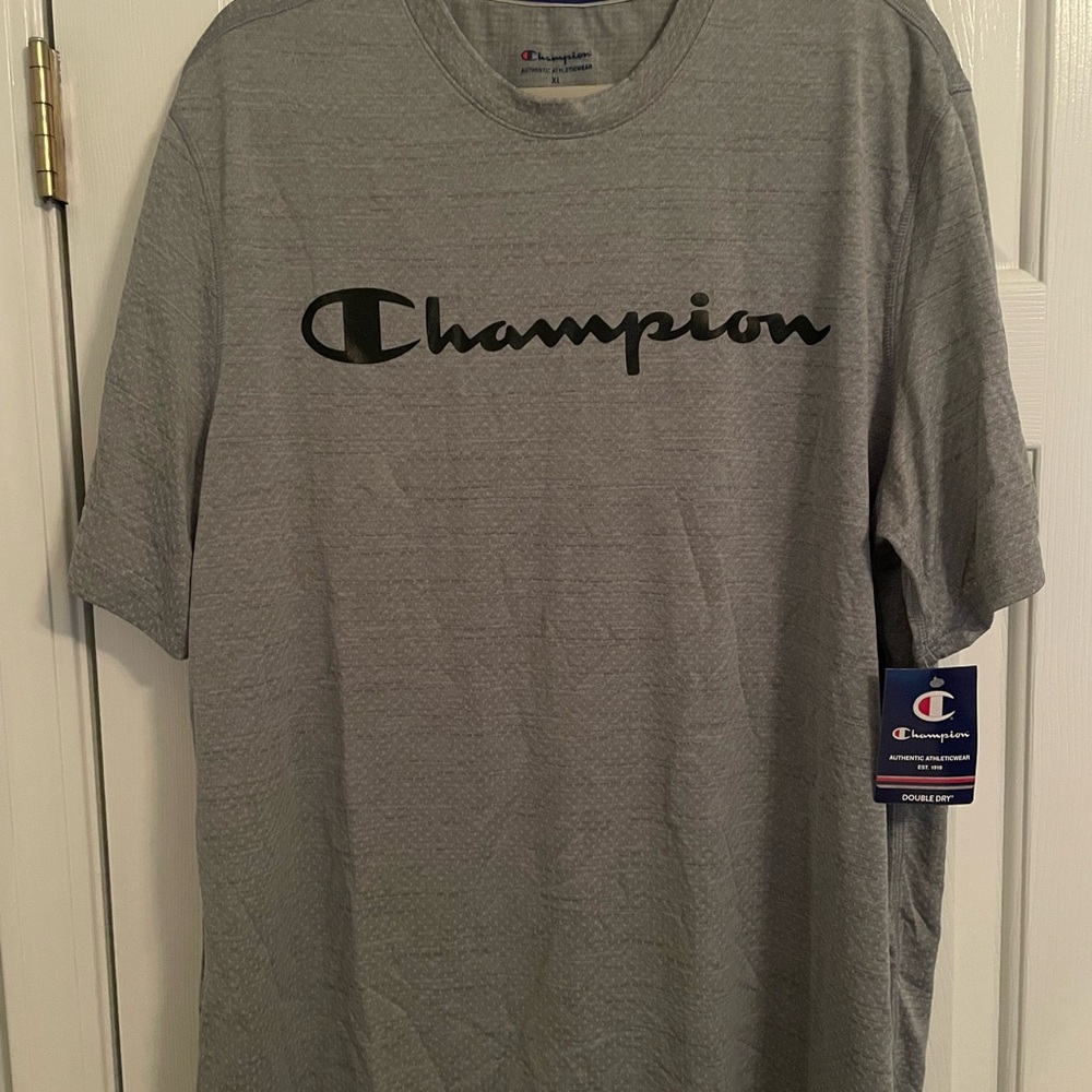 BRAND NEW W/TAGS XL Champion Men's Gray T-Shirt